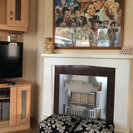 Chalet Op Familiepark Veluws Hof Op De Veluwe *