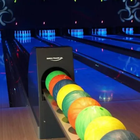 Chalet Op Familiepark Veluws Hof Op De Veluwe Hoenderloo