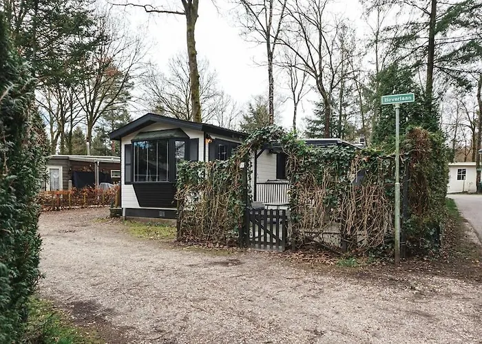 Op Familiepark Veluws Hof Op De Veluwe Alpehytte *